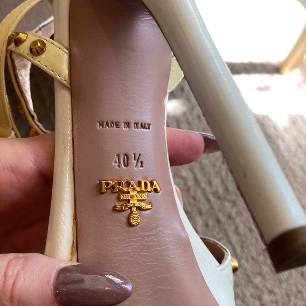 PRADA HEELS - Picture 4 of 4